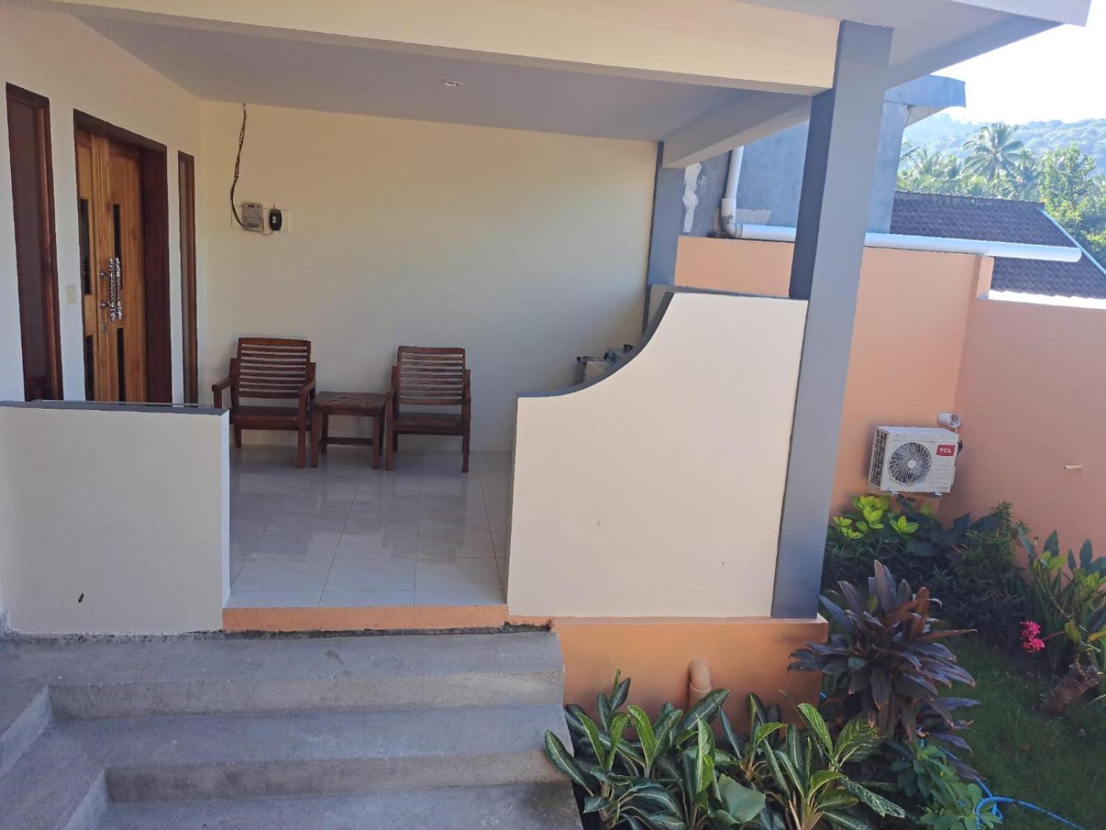 Family Garden Homestay Senggigi Buitenkant foto
