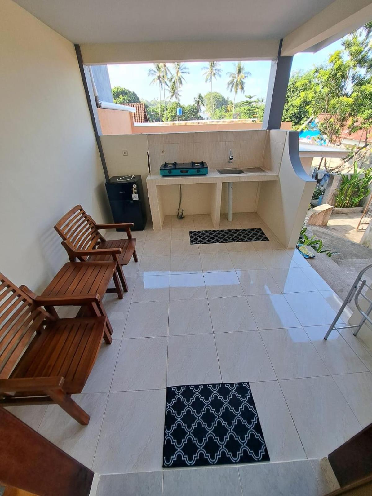 Family Garden Homestay Senggigi Buitenkant foto