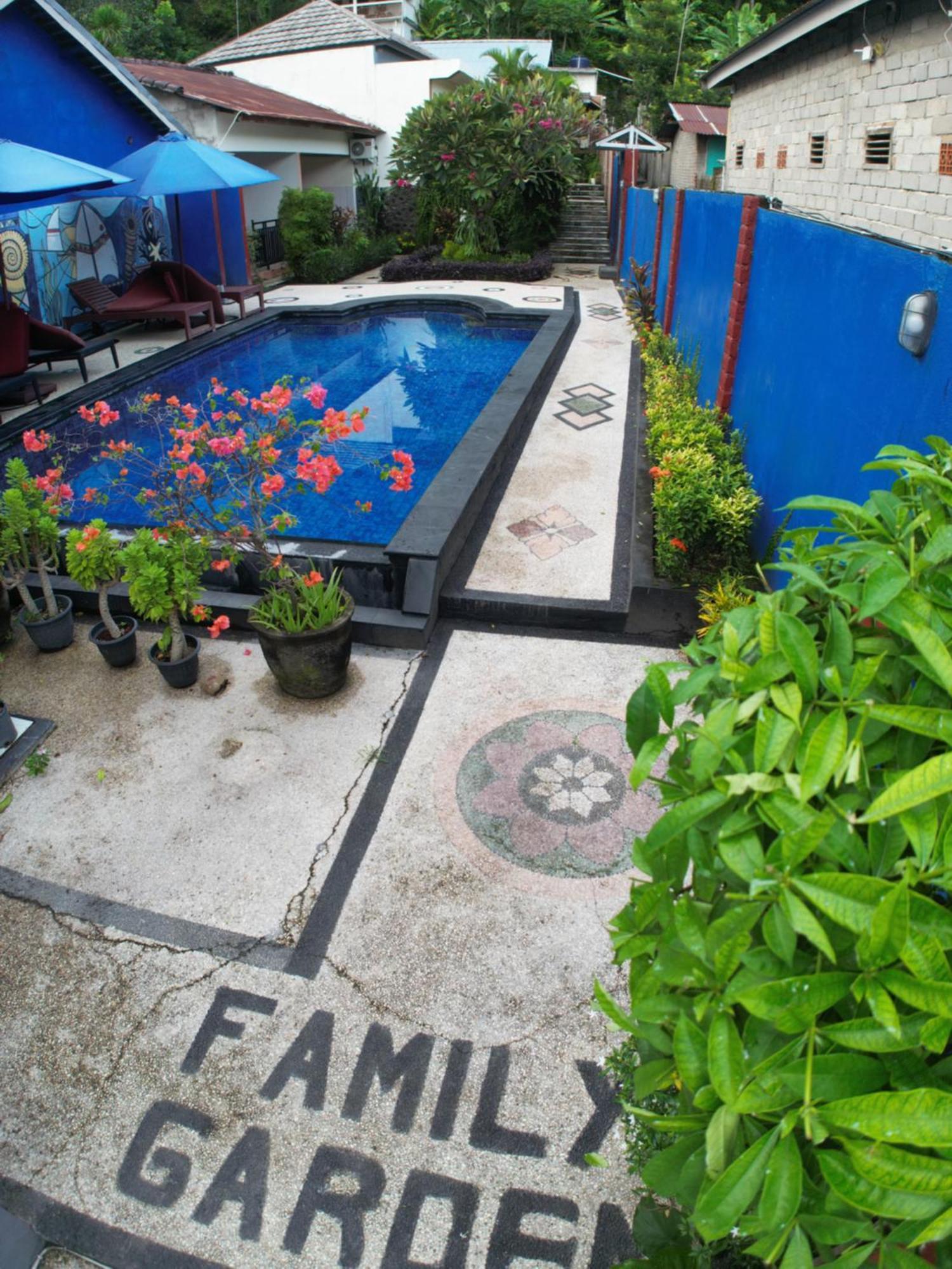 Family Garden Homestay Senggigi Buitenkant foto