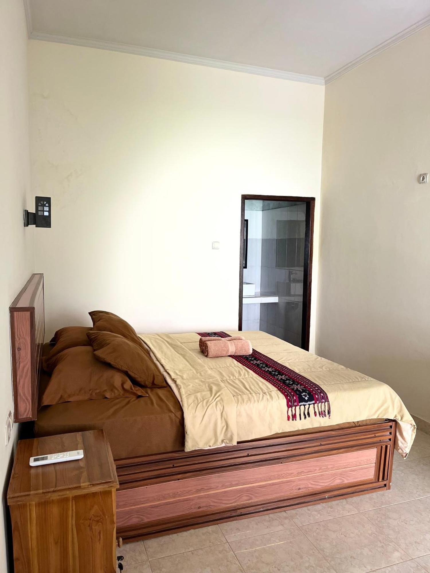 Family Garden Homestay Senggigi Buitenkant foto